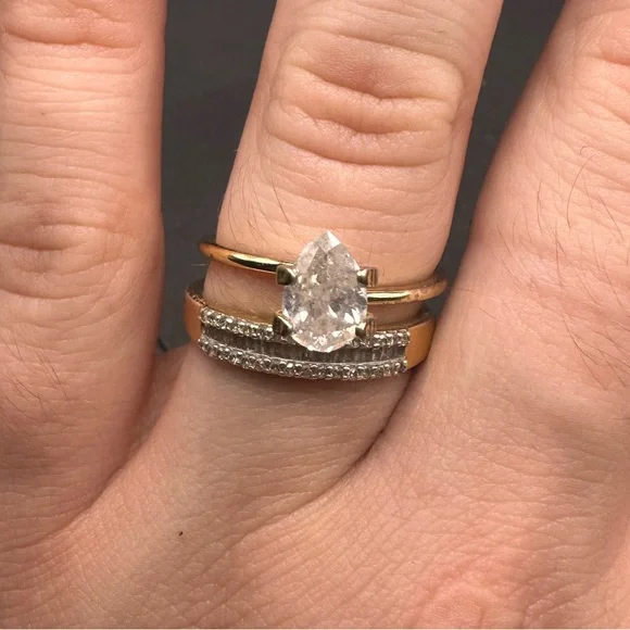 Natural 1ct pear shape diamond in solid 14k gold engagement ring display LOOSE - Picture 12 of 17